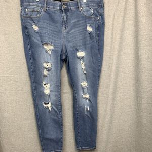 Torrid Women 22R Bombshell Skinny Jeans Light Wash Destroyed High Rise Stretch